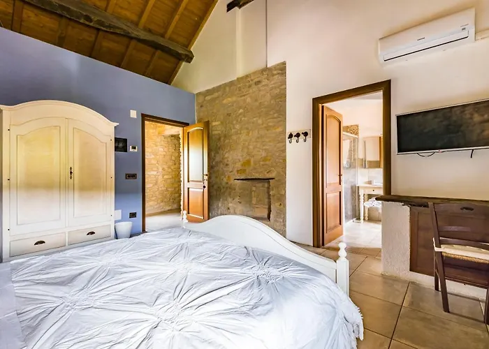 Il Salice Agroturismo Tizzano Val Parma