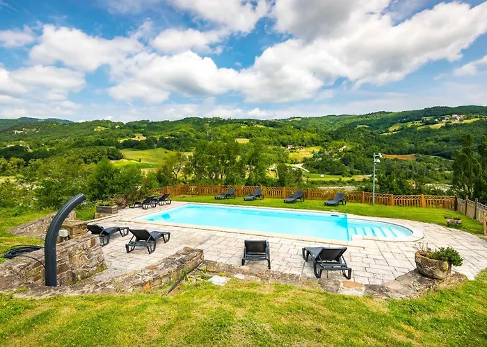 Il Salice Agroturismo Tizzano Val Parma